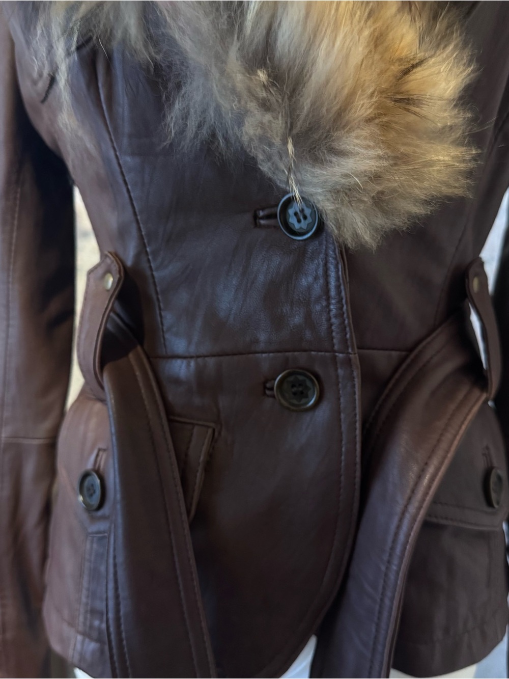 Danier Dark Brown Leather Jacket with Tan Fur Collar - Picture 7 of 9